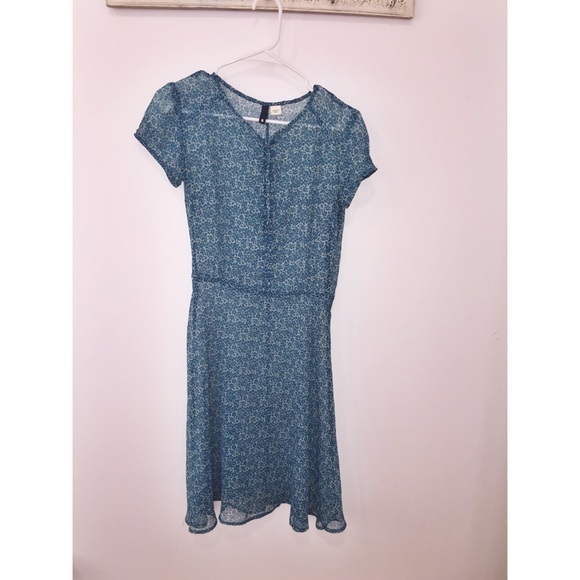 H & M Blue Flowered Summer Dress - Picture 1 of 3